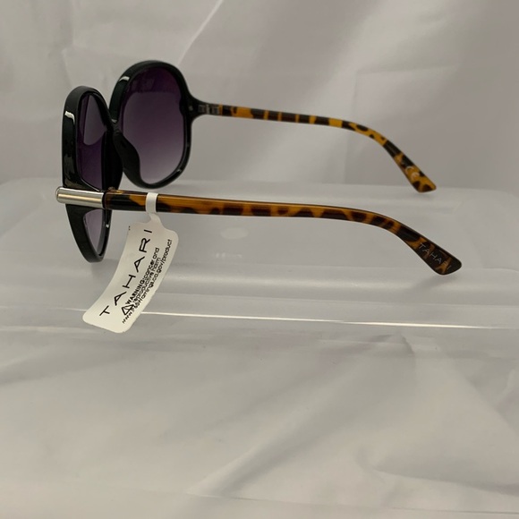 NWT Tahari Rounded Black Frame Sunglasses - Picture 3 of 4
